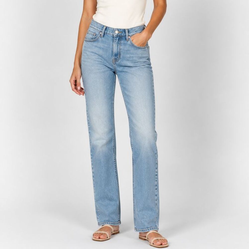 Torrid Bombshell Straight Jeans 10T Light Wash Premium Stretch Tall Straight Leg